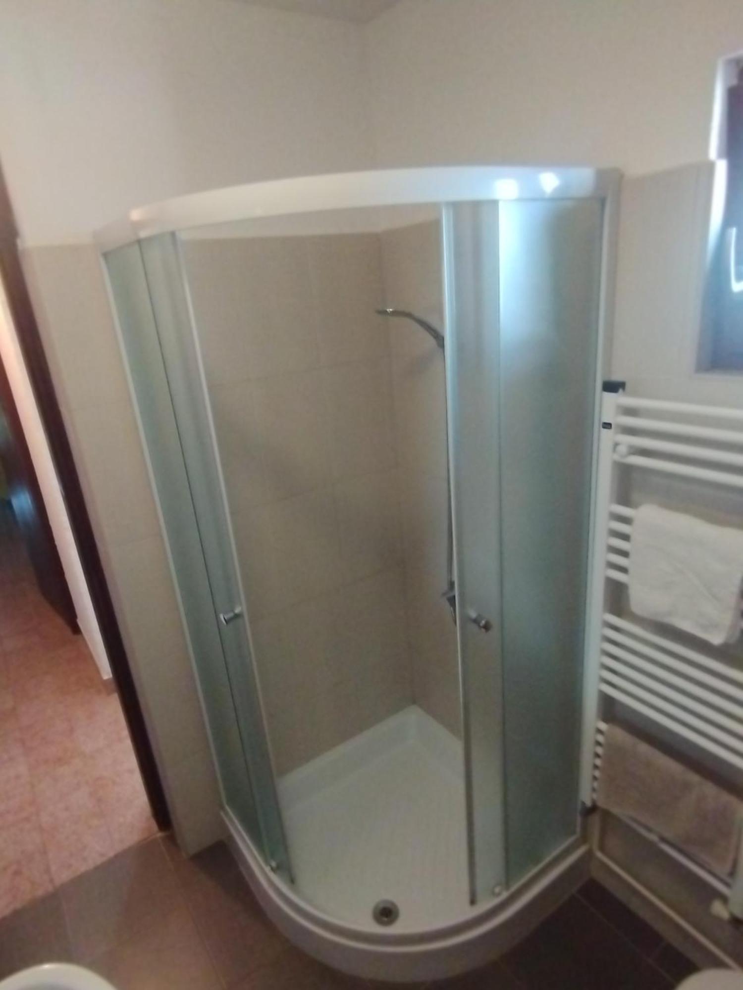 Apartment Jal Ровин Екстериор снимка